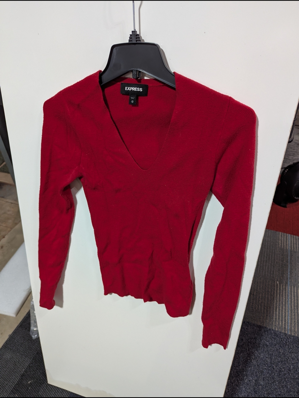 Express Women's Red V-Neck Sweater
